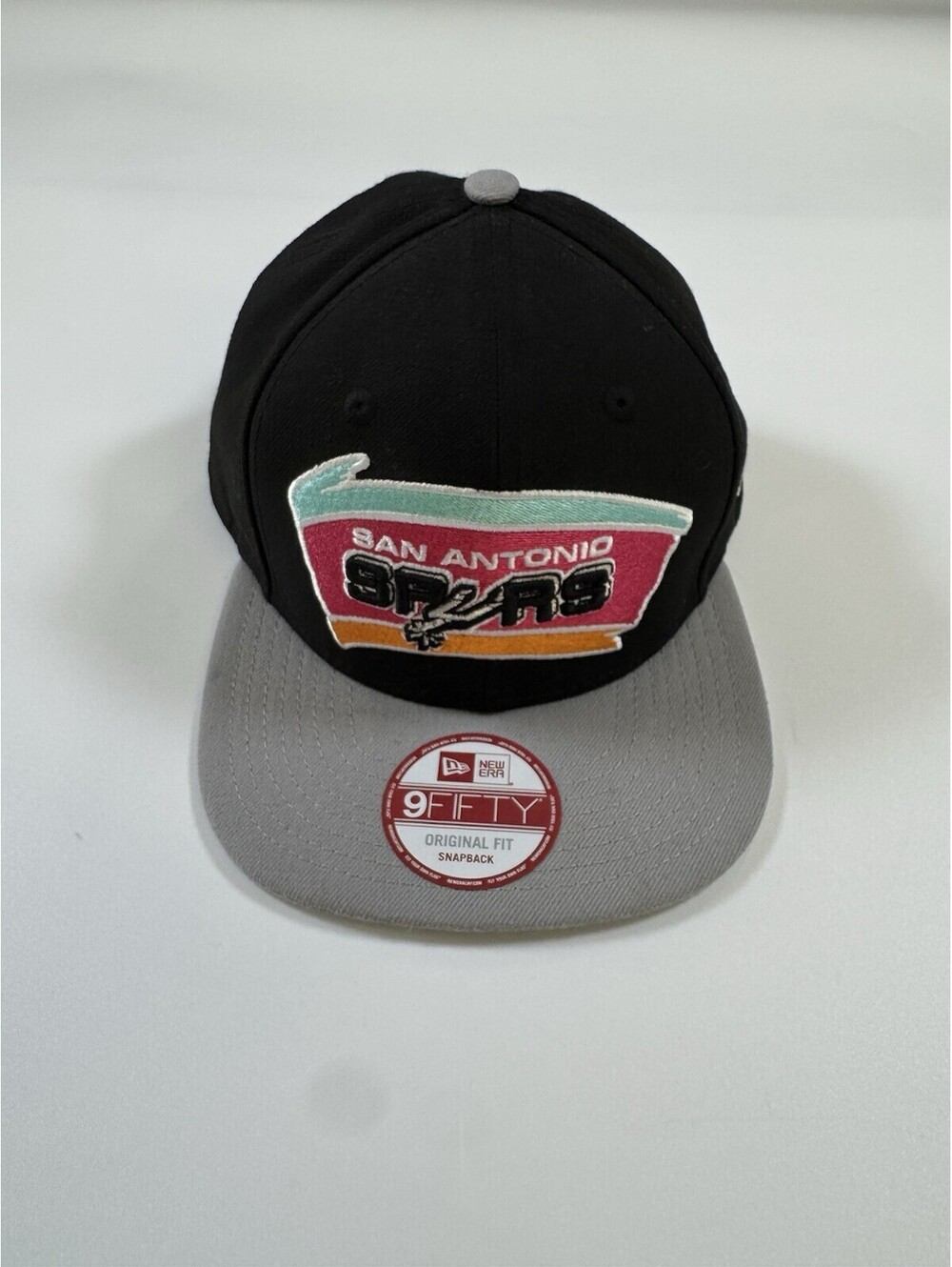 San Antonio Spurs New Era 9FIFTY Snapback Hat Hardwood Classics Black Gray NBA
